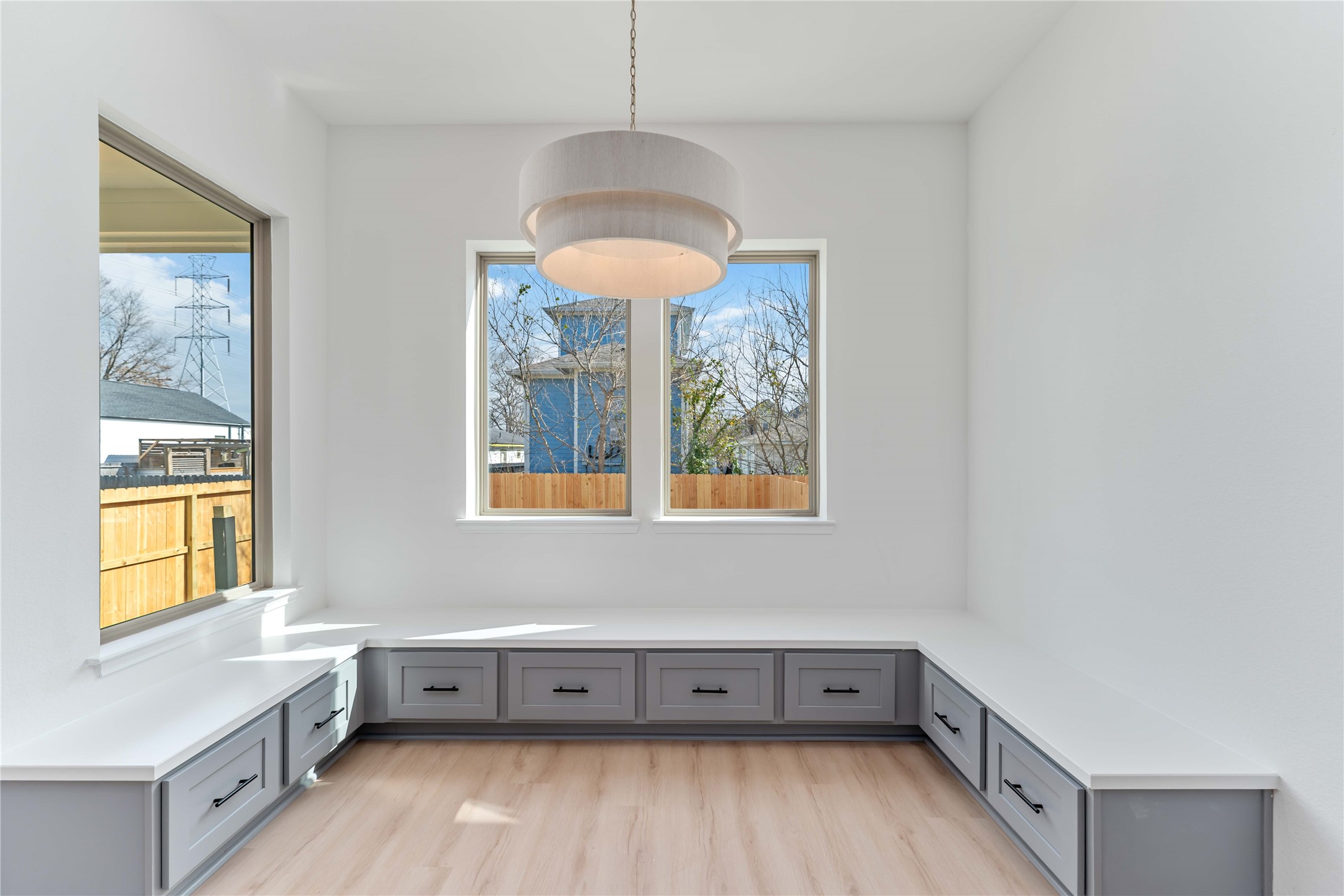 3508 Delhi Street Houston, TX 77022 - Photo 7 of 38 a bathroom with a tub and a sink