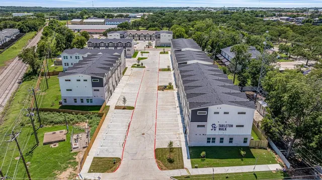 a picture of a city view