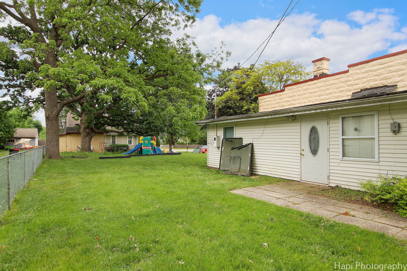 601 Hill Avenue Elgin, IL 60120 - Photo 11 of 15