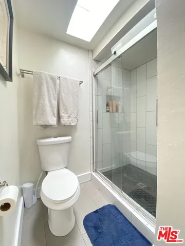 $6,300 | 4760 La Villa Marina, Unit C, Venice, CA 90292