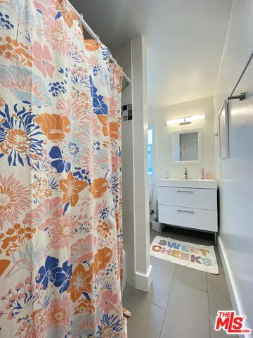 $6,300 | 4760 La Villa Marina, Unit C, Venice, CA 90292