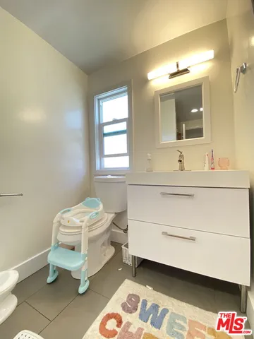 $6,300 | 4760 La Villa Marina, Unit C, Venice, CA 90292