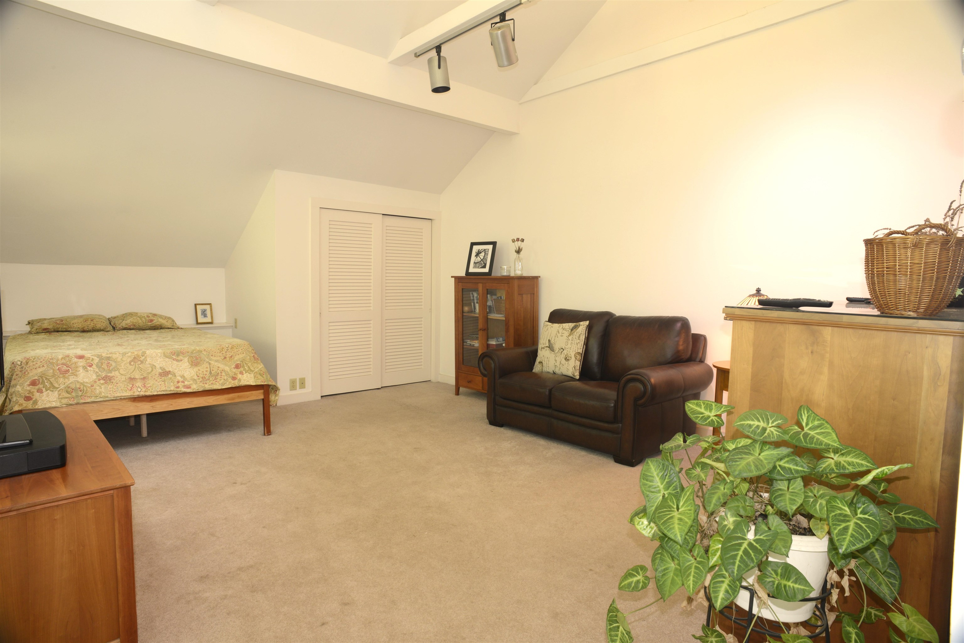 32 Hampton Road Exeter, NH 03833 - Photo 28 of 40