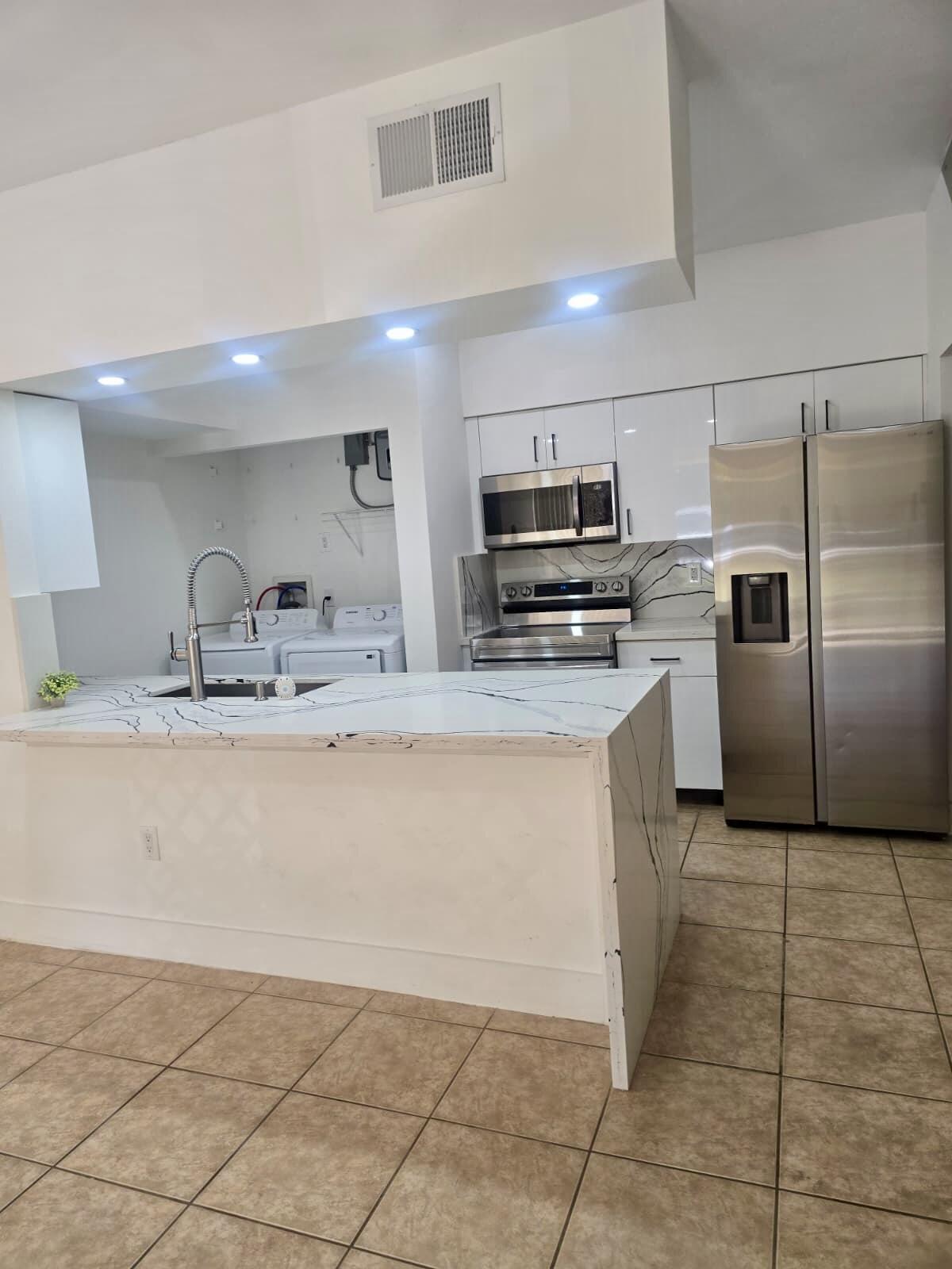 18338 Northwest 68th Avenue, Unit B Hialeah, FL 33015 - Photo 5 of 24 IMG_9360