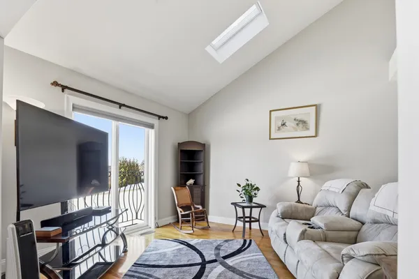 $399,900 | 617 1st New Hampshire Turnpike, Unit 9, Northwood, NH 03261