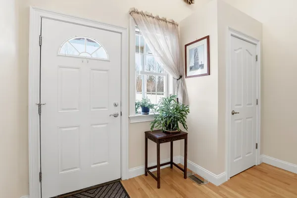 $399,900 | 617 1st New Hampshire Turnpike, Unit 9, Northwood, NH 03261