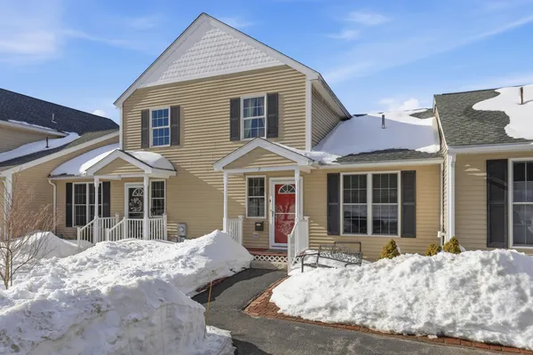 $399,900 | 617 1st New Hampshire Turnpike, Unit 9, Northwood, NH 03261