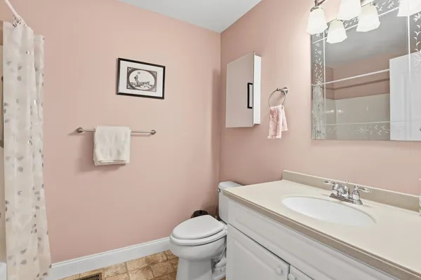 $399,900 | 617 1st New Hampshire Turnpike, Unit 9, Northwood, NH 03261