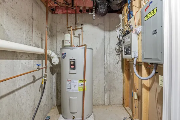 $399,900 | 617 1st New Hampshire Turnpike, Unit 9, Northwood, NH 03261