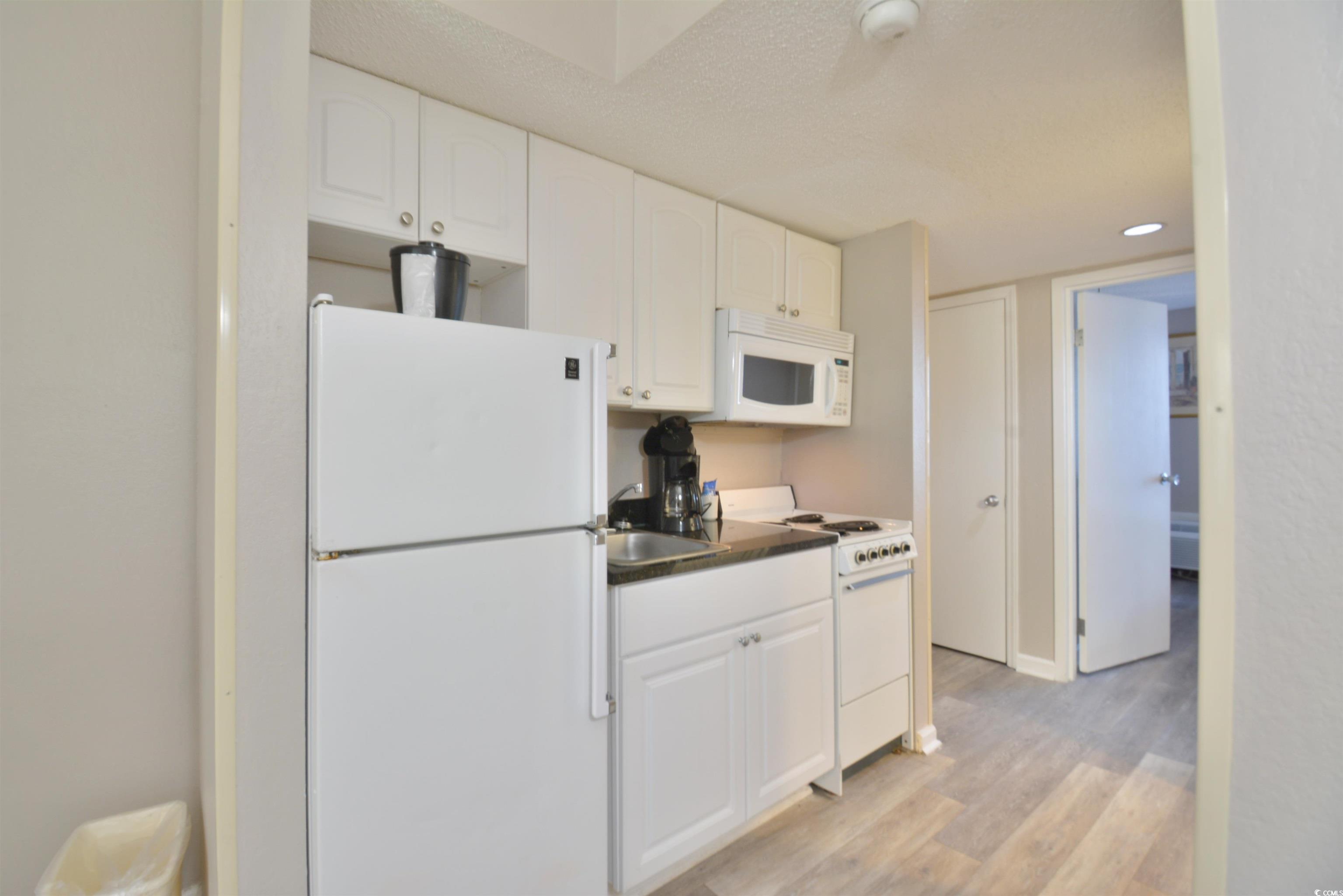 7000 North Ocean Boulevard, Unit 129 Myrtle Beach, SC 29572 - Photo 3 of 27