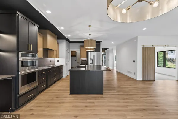 $814,900 | 7743 146th Terrace, Savage, MN 55378