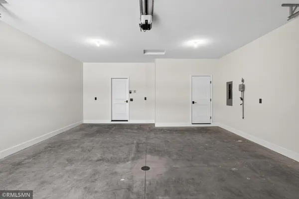 $814,900 | 7743 146th Terrace, Savage, MN 55378