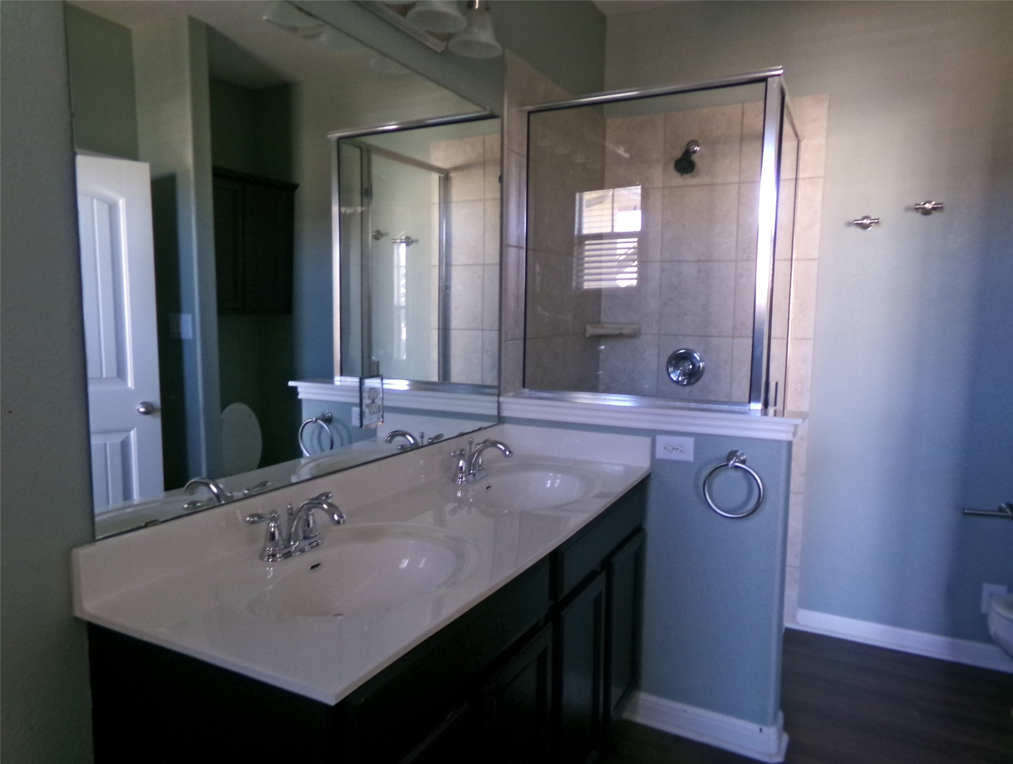 14001 Avery Ranch Boulevard, Unit 2103 Austin, TX 78717 - Photo 11 of 21 a bathroom with a sink and a mirror