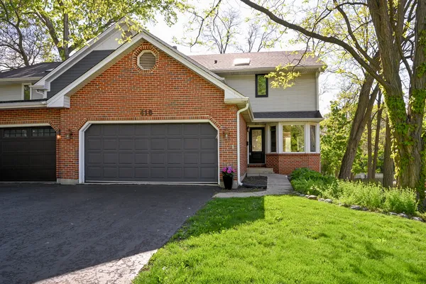 $600,000 | 416 Lawrence Avenue, Glen Ellyn, IL 60137