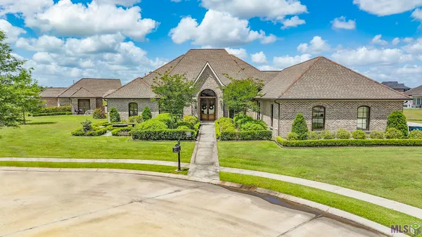 $825,000 | 126 Sternfels Court, Thibodaux, LA 70301