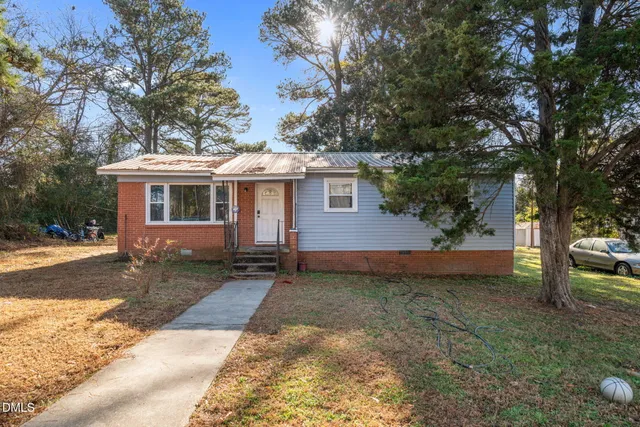 $175,000 | 895 Sommers Street, Sanford, NC 27330