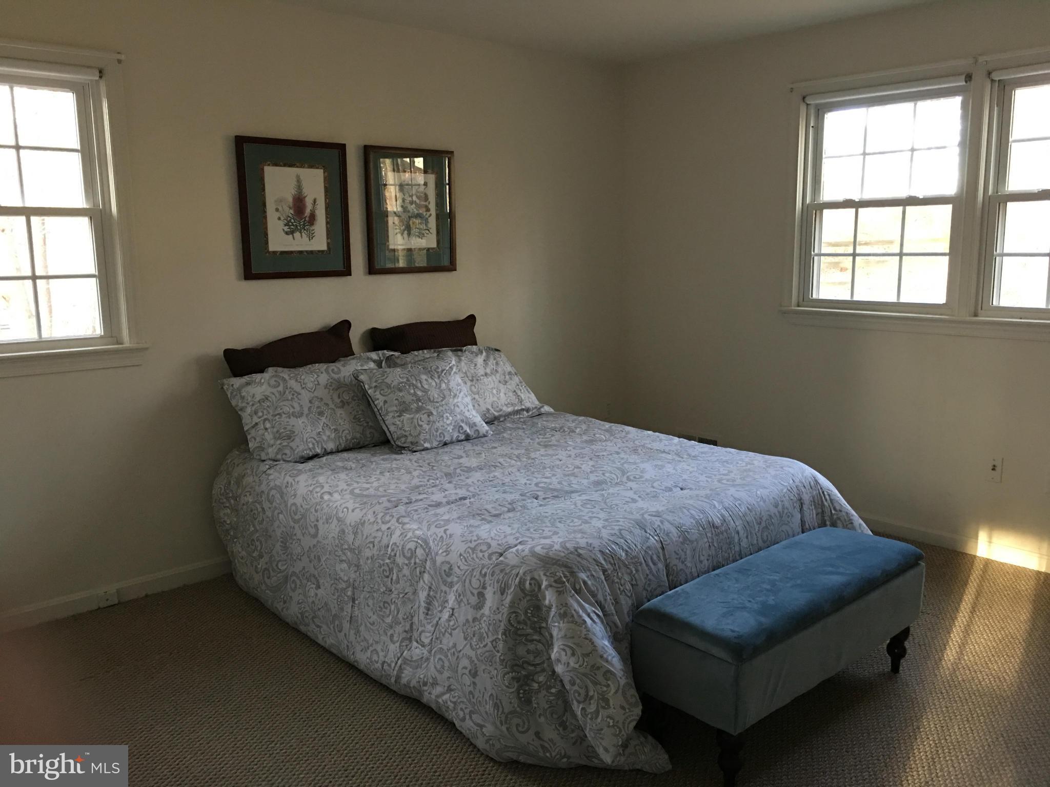 6601 Huntsman Boulevard Springfield, VA 22152 - Photo 18 of 30 Bedroom (Master)