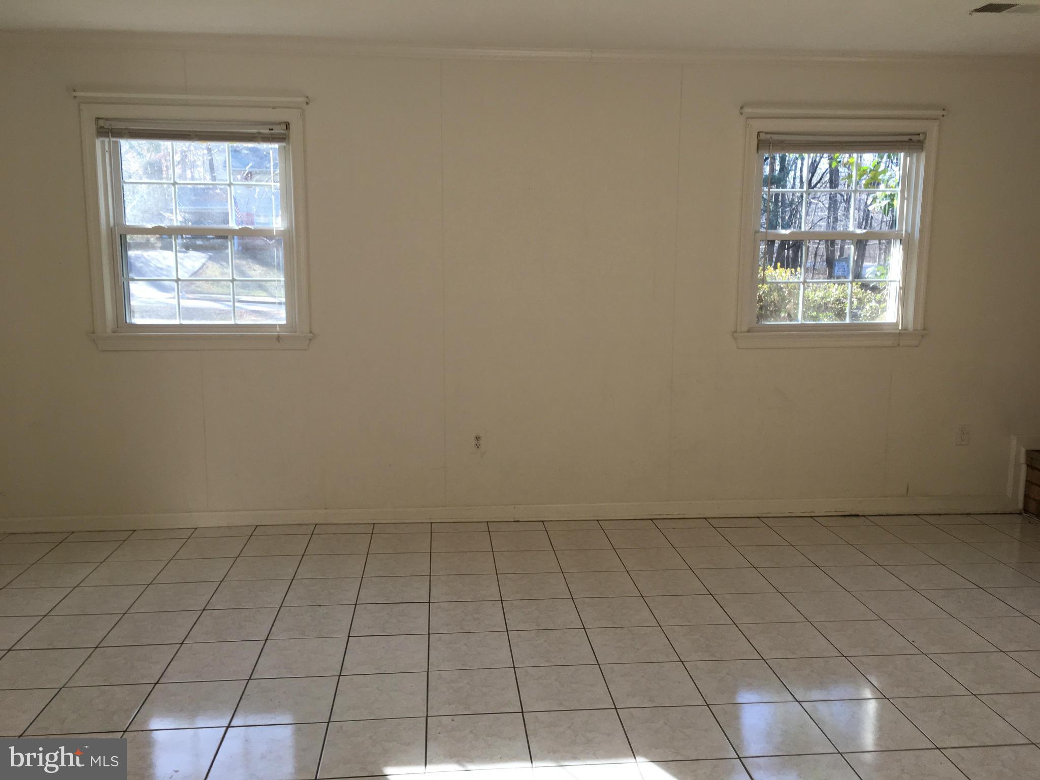 6601 Huntsman Boulevard Springfield, VA 22152 - Photo 23 of 30 Family Room