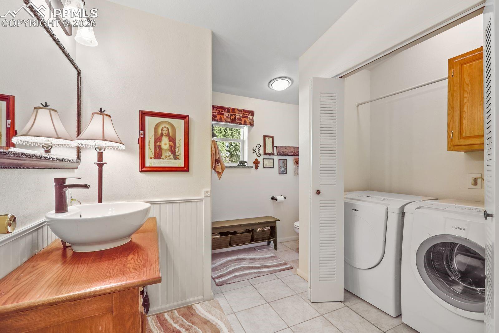 7260 Remington Road Como, CO 80432 - Photo 26 of 47 Laundry on the main!