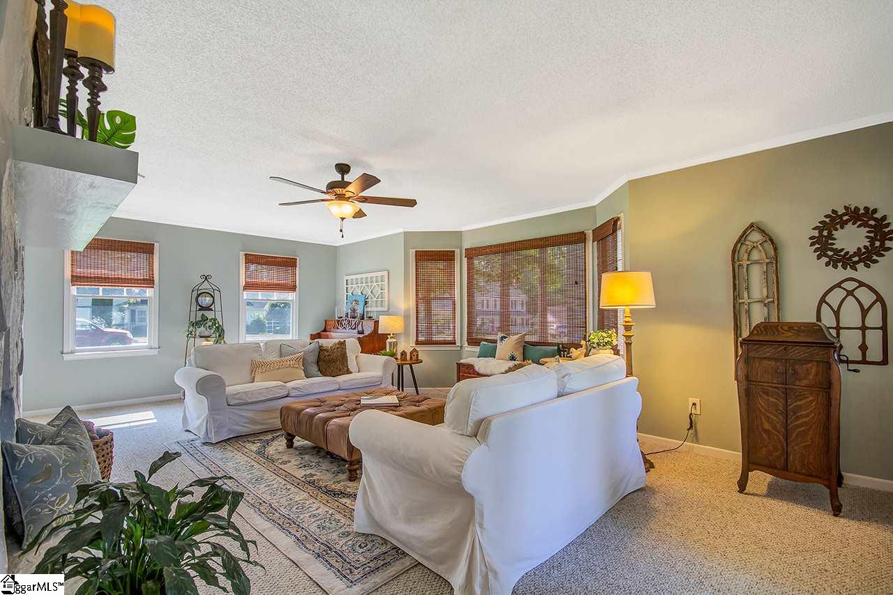 410 Spring Meadow Road Simpsonville, SC 29680 - Photo 4 of 36 Gallery Image 4
