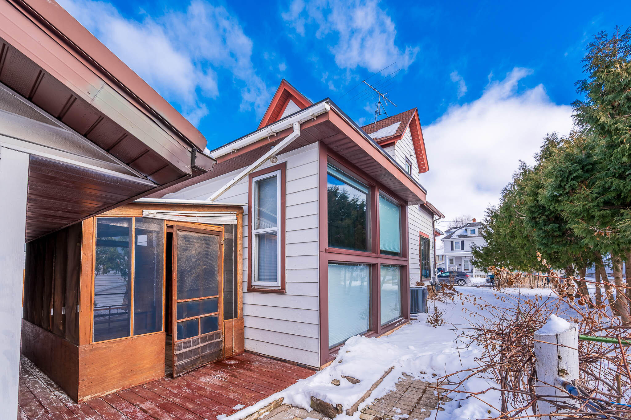 616 Park Street Watertown, WI 53098 - Photo 13 of 14 Park - 040