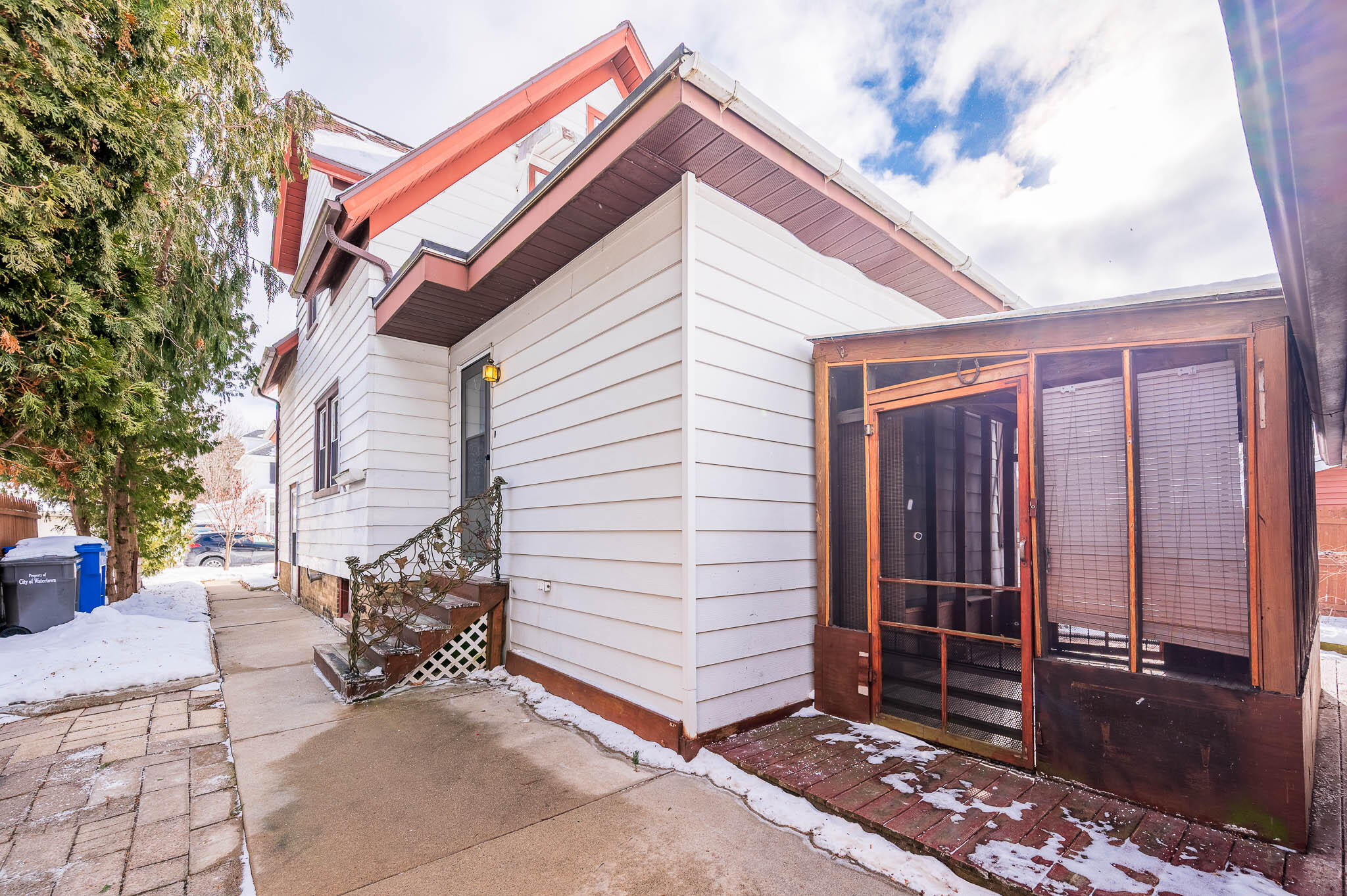 616 Park Street Watertown, WI 53098 - Photo 9 of 14 Park - 038