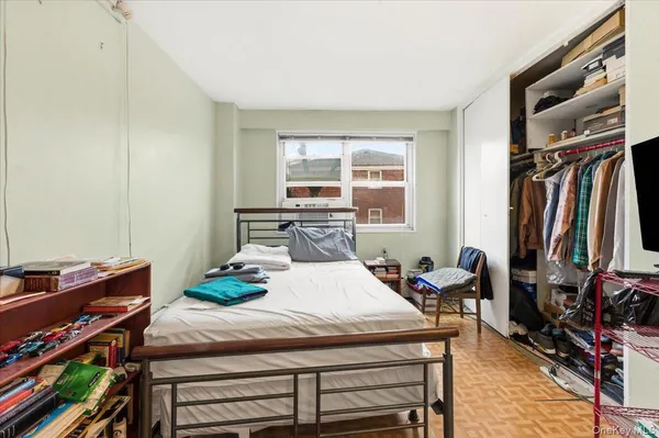 $475,500 | 71-50 Parsons Boulevard, Unit 1M | Kew Gardens Hills