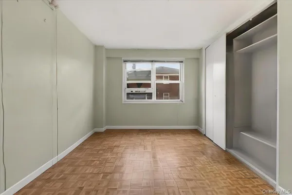 $475,500 | 71-50 Parsons Boulevard, Unit 1M | Kew Gardens Hills