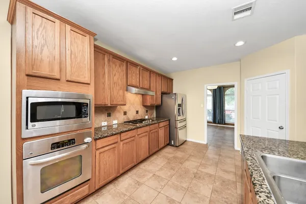 $485,000 | 14318 Lakepointe Bend Lane, Cypress, TX 77429