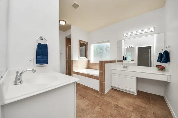 $485,000 | 14318 Lakepointe Bend Lane, Cypress, TX 77429