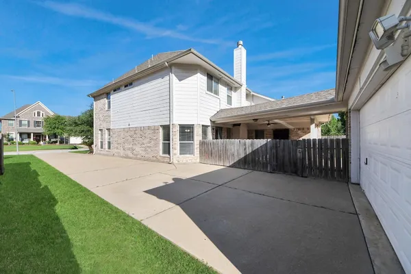 $485,000 | 14318 Lakepointe Bend Lane, Cypress, TX 77429