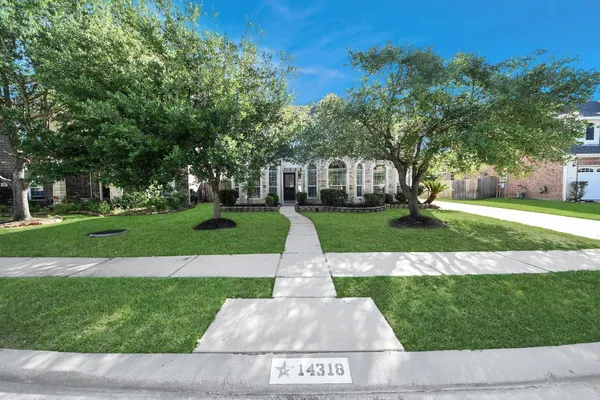 $485,000 | 14318 Lakepointe Bend Lane, Cypress, TX 77429