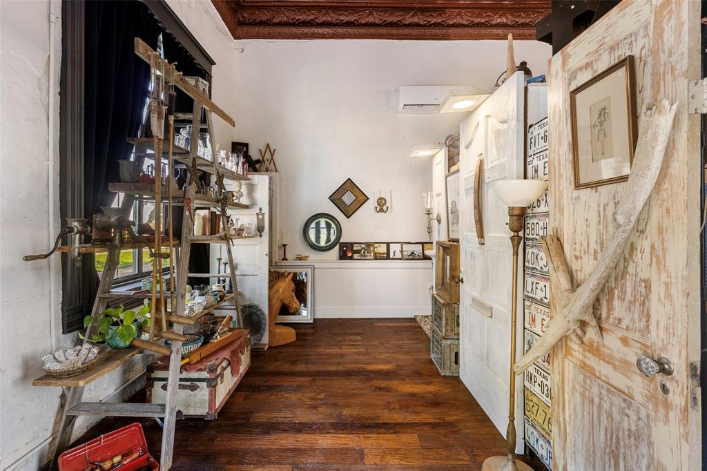 201 West Main Street Cumby, TX 75433 - Photo 23 of 35 Foyer