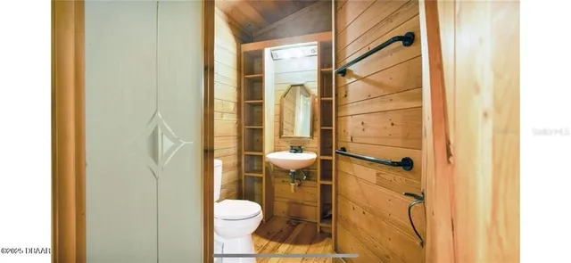 $450,000 | 1330 Niatross Street, Astor, FL 32102