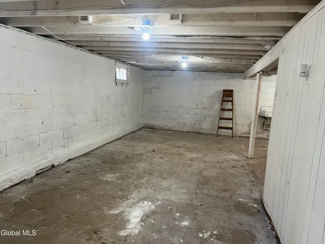 $279,999 | 1732 Avenue H, Schenectady, NY 12304