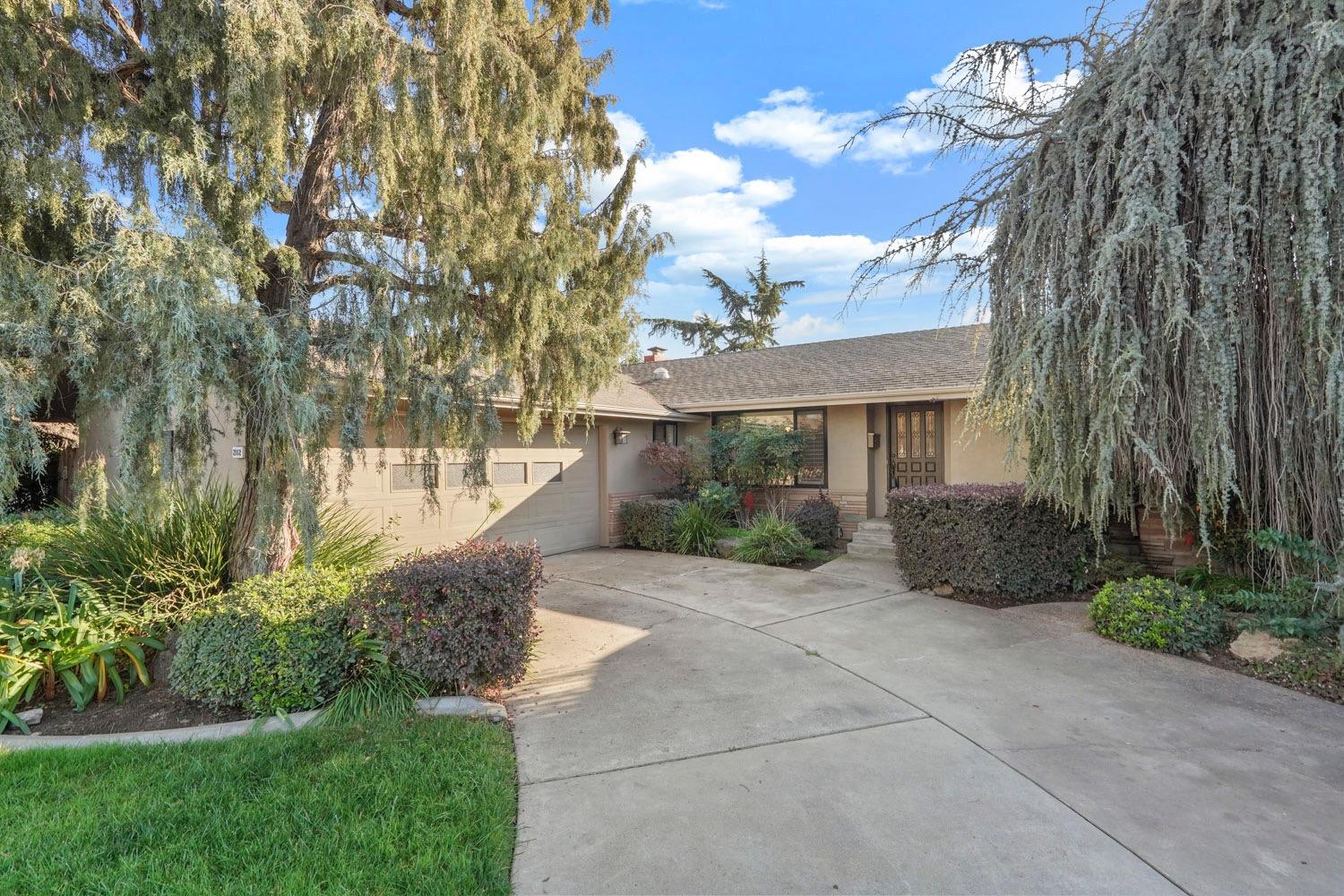 2112 Santa Rosa Way Stockton, CA 95209 - Photo 1 of 1 Gallery Image 1