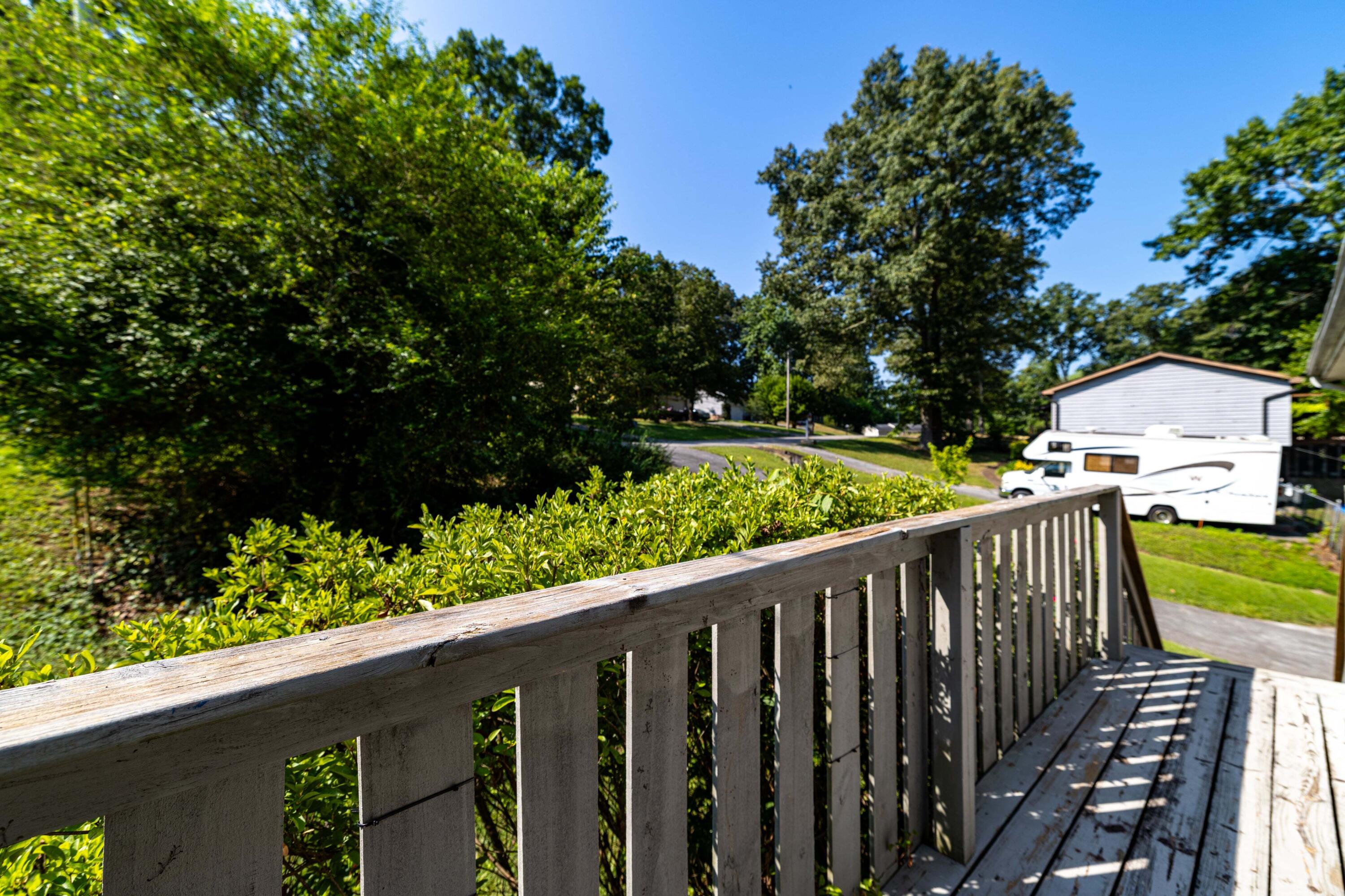 7115 Elmbrook Lane Harrison, TN 37341 - Photo 4 of 31 EXTRA LARGE DECK