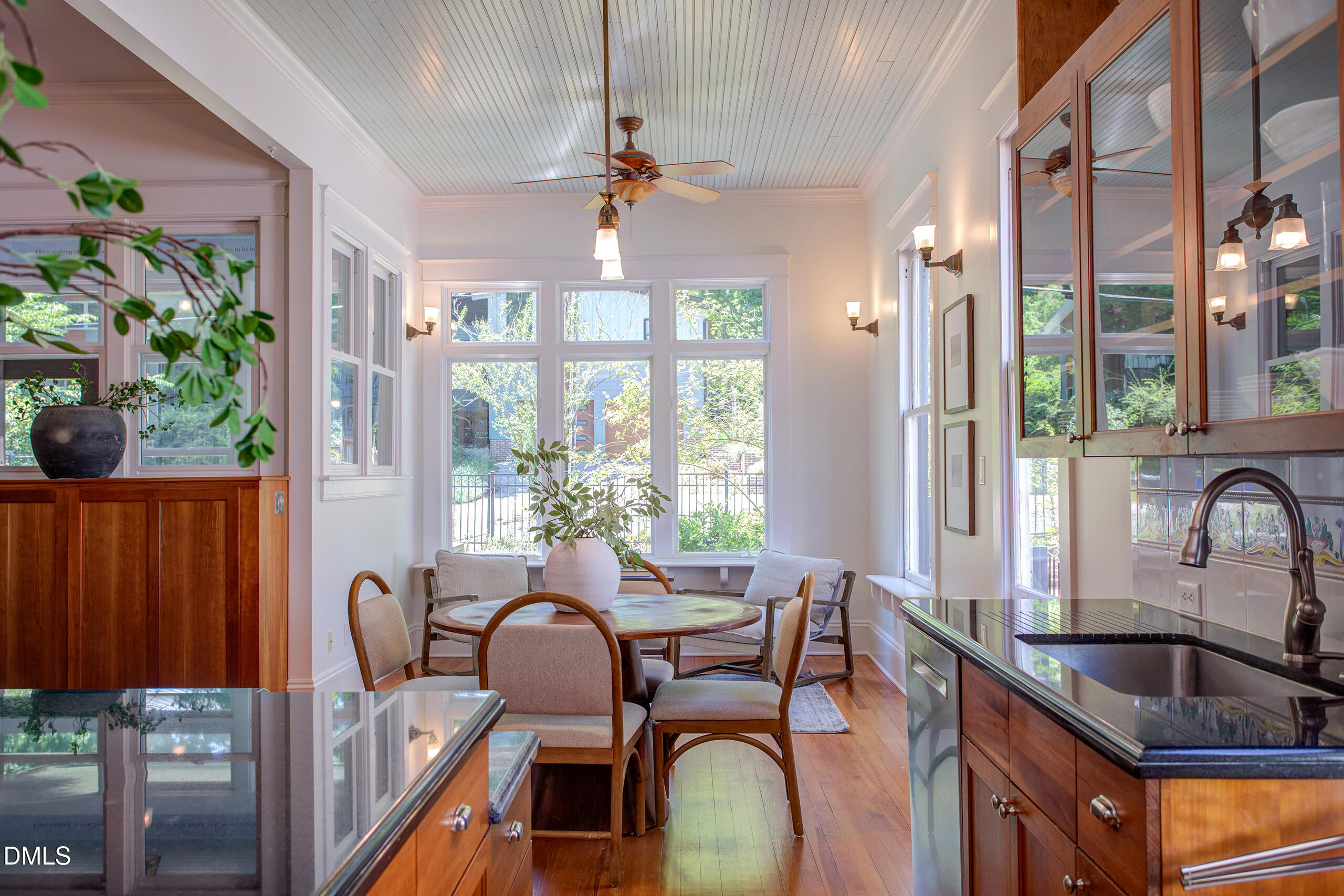 127 Forest Road Raleigh, NC 27605 - Photo 29 of 75 8L4A0168_69_70_web
