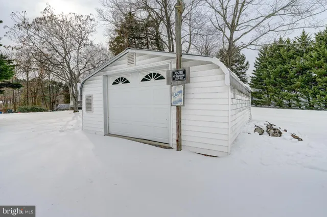 a car parked in front of the building