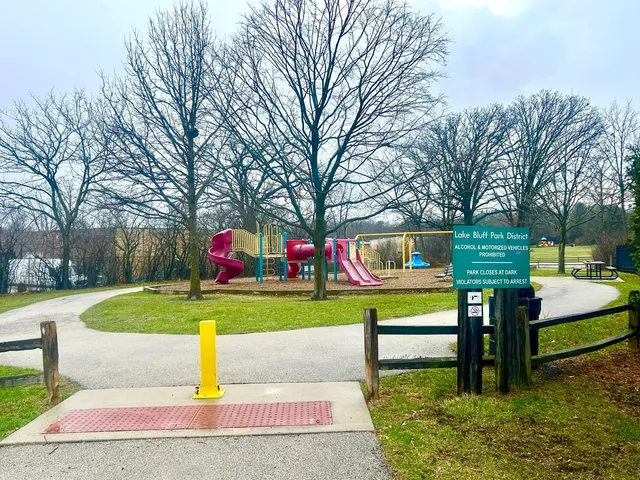 $499,900 | 1019 Rockland Road, Lake Bluff, IL 60044