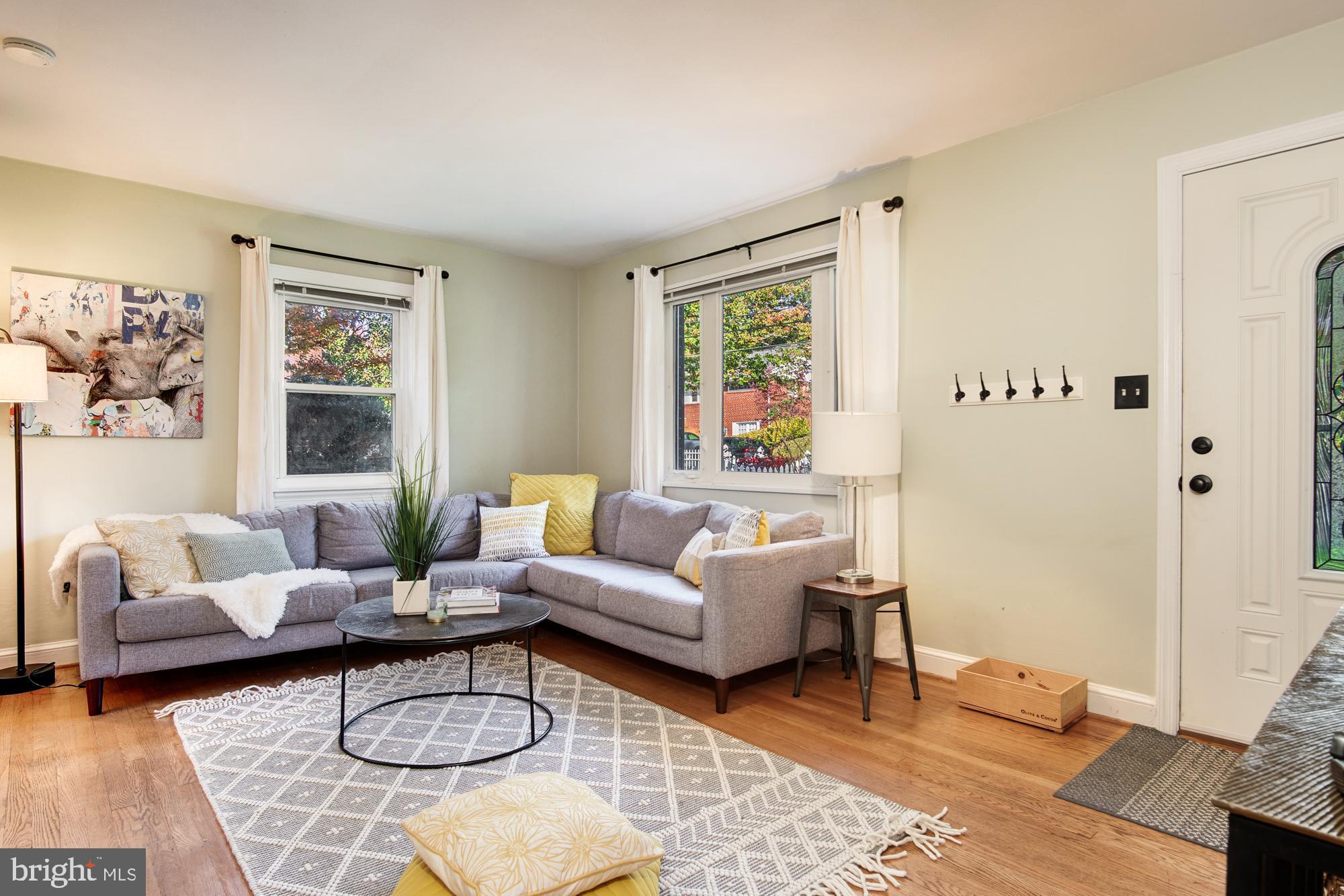 10418 Hemley Lane Silver Spring, MD 20902 - Photo 2 of 32 Sunny living spaces w/ all HW floors throughout