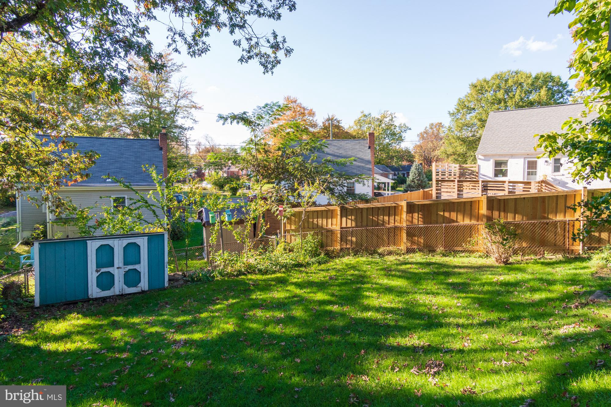 10418 Hemley Lane Silver Spring, MD 20902 - Photo 23 of 32 Yard space great to play or firepit area