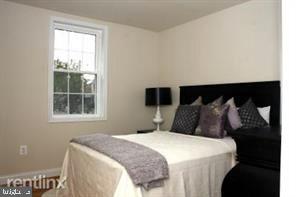 205 16th Street Northeast, Unit 8 Washington, DC 20002 - Photo 2 of 7