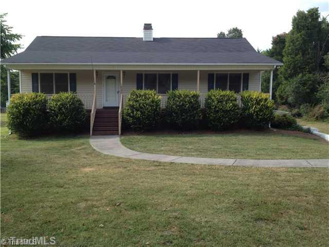620 Arnold Road Lexington, NC 27295 - Photo 1 of 11 Exterior Front.