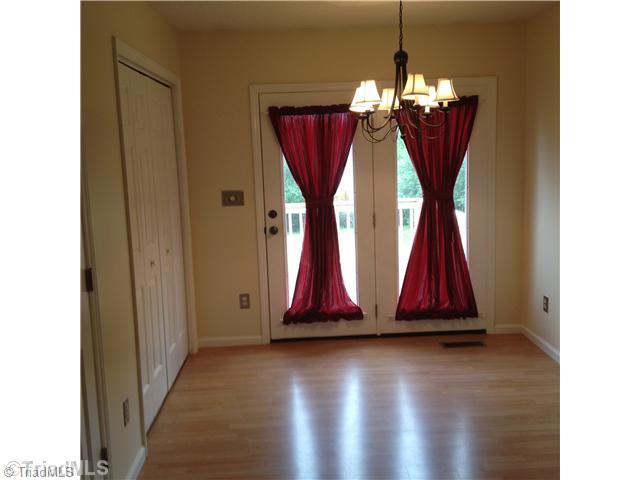 620 Arnold Road Lexington, NC 27295 - Photo 5 of 11 Breakfast.