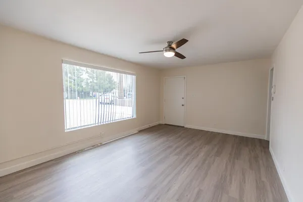 $1,995 | 8352 North 3rd Street, Phoenix, AZ 85020