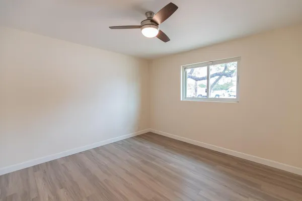 $1,995 | 8352 North 3rd Street, Phoenix, AZ 85020