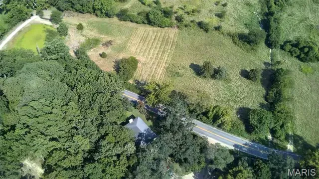 $326,430 | 2550 Old Sugar Creek Road, Fenton, MO 63026