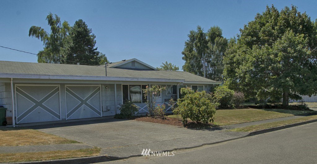 3701 Northeast 10th Court Renton, WA 98056 - Photo 1 of 14 Gallery Image 1