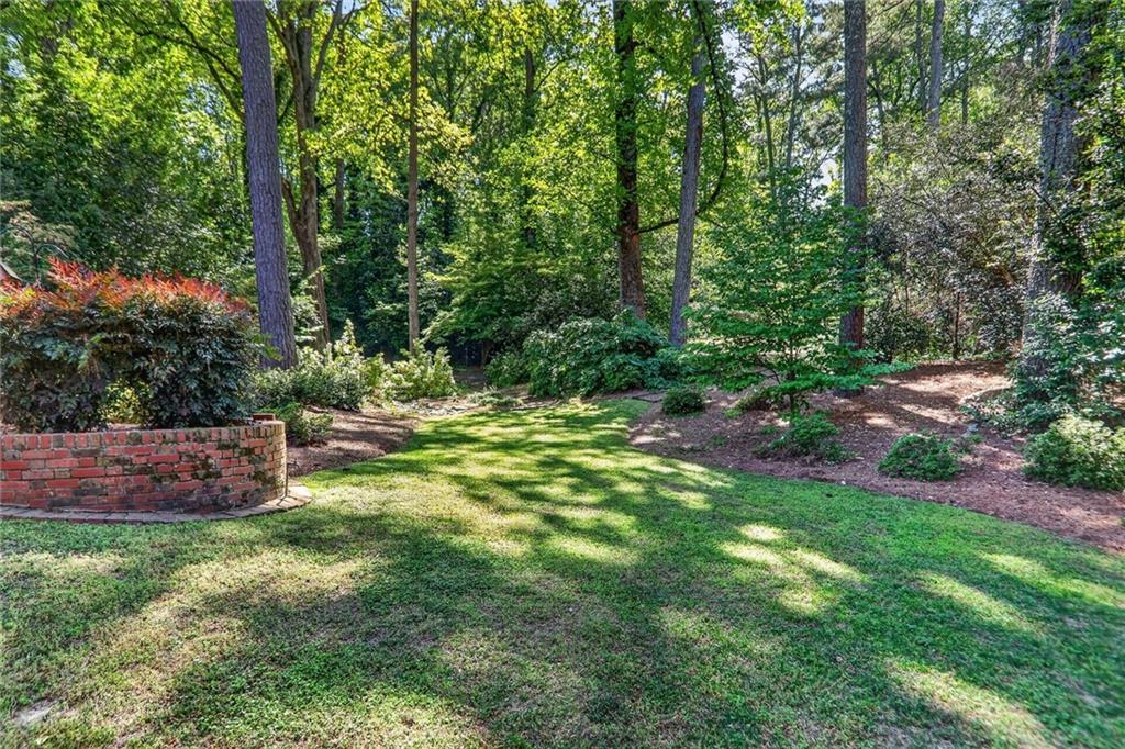 2424 Briarmoor Road Northeast Atlanta, GA 30345 - Photo 27 of 30